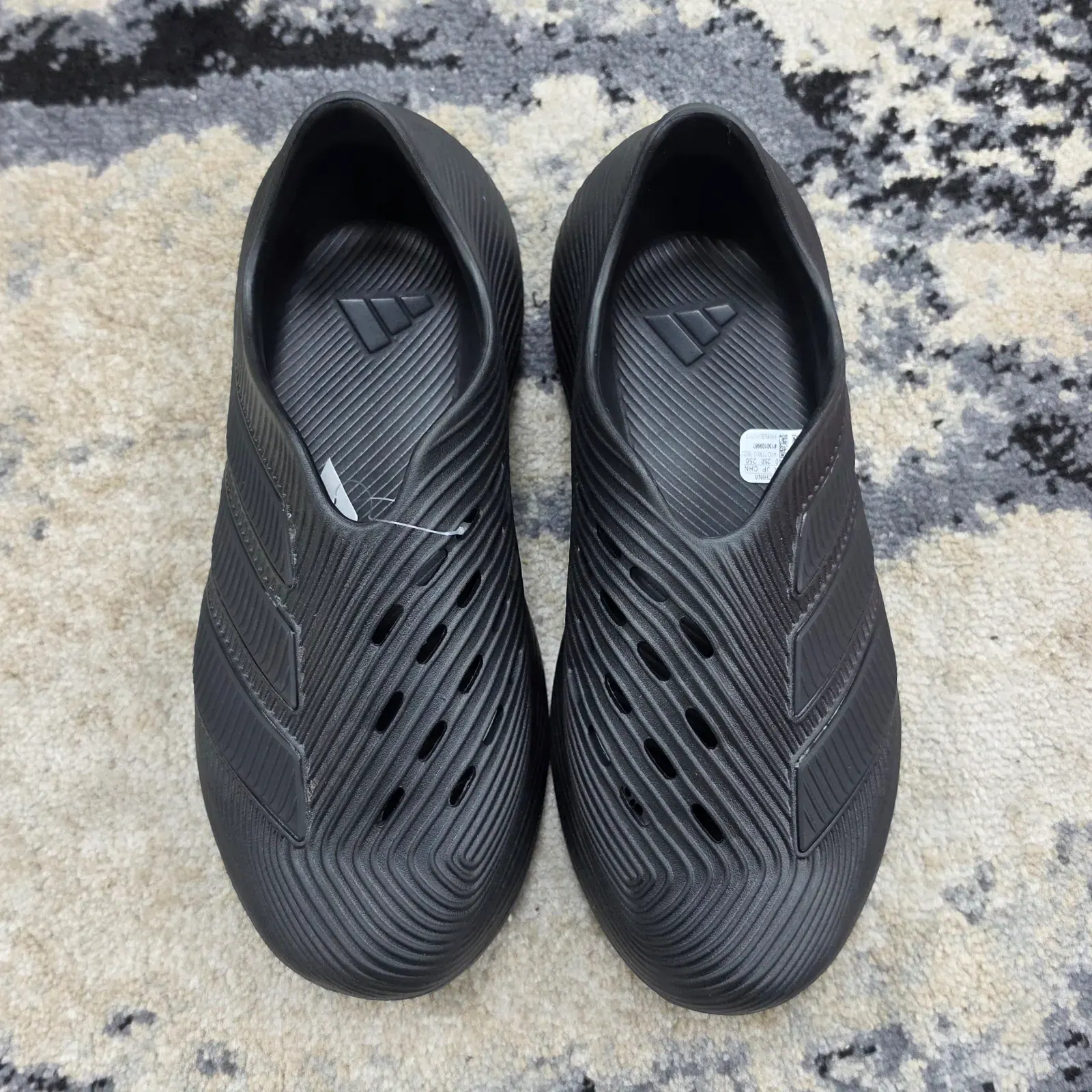 PURECHILL — Black /Black