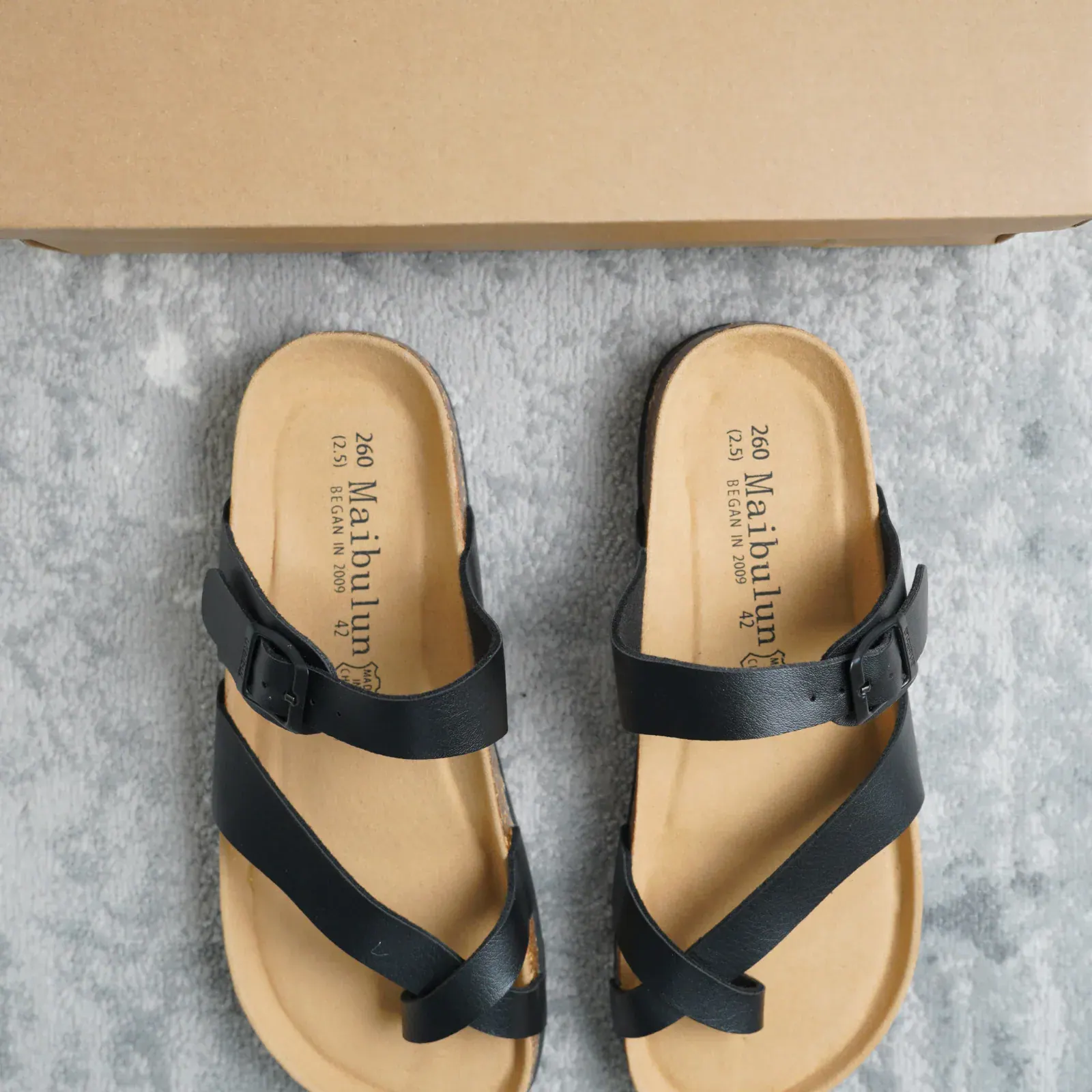 Maibulun Thong Toe Slide — Black
