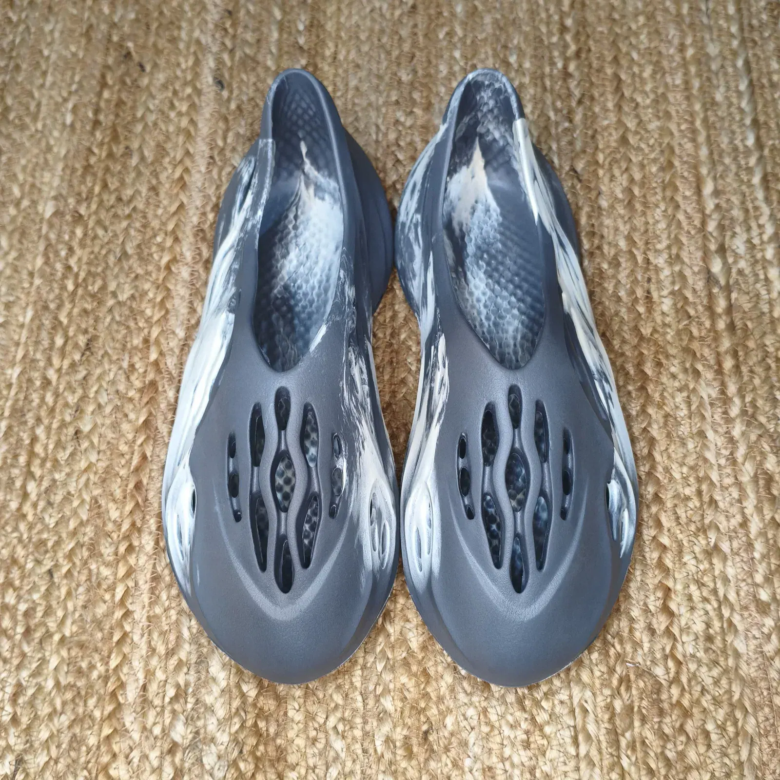 Foam Runner — Ash Mixed