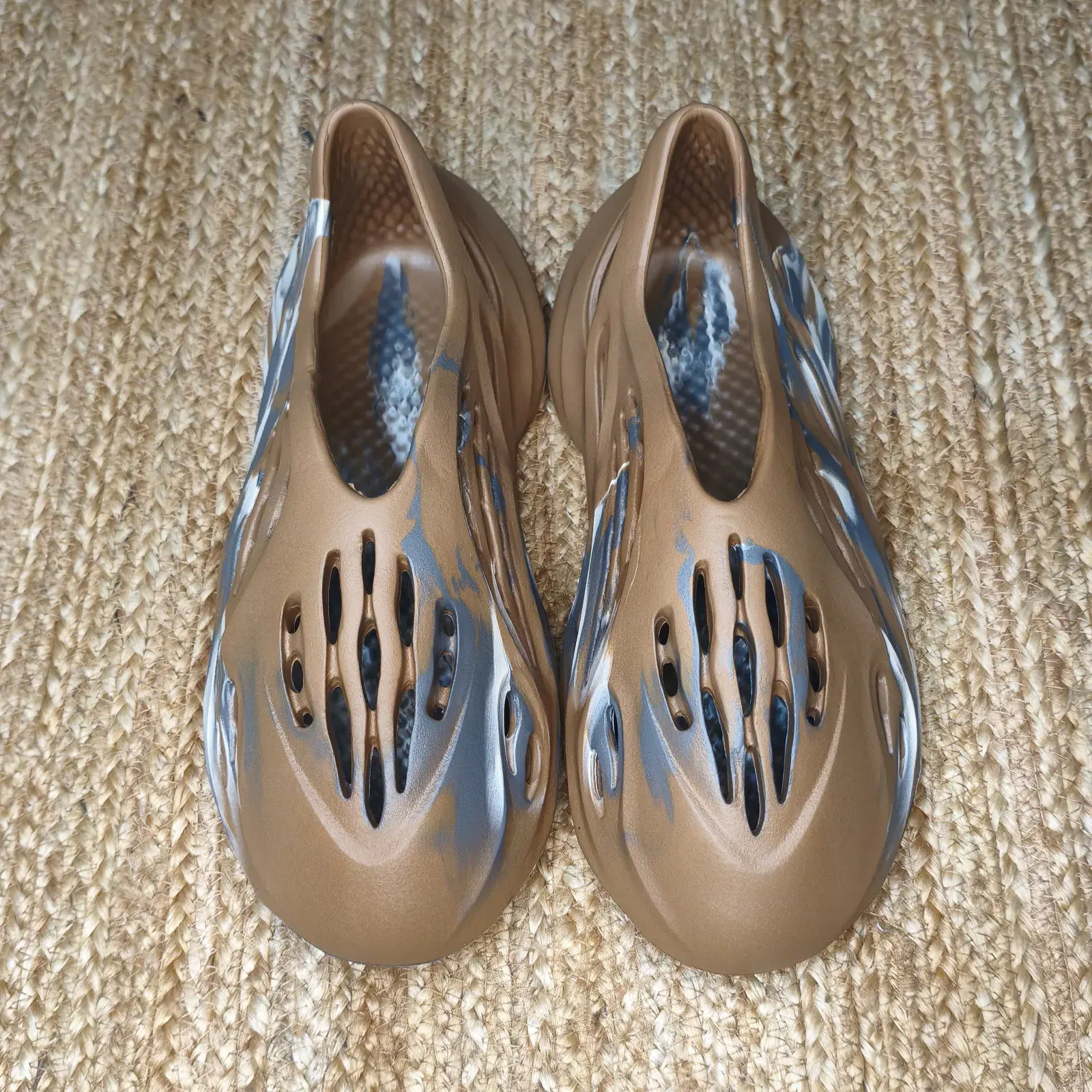 Foam Runner — Brown Mixed